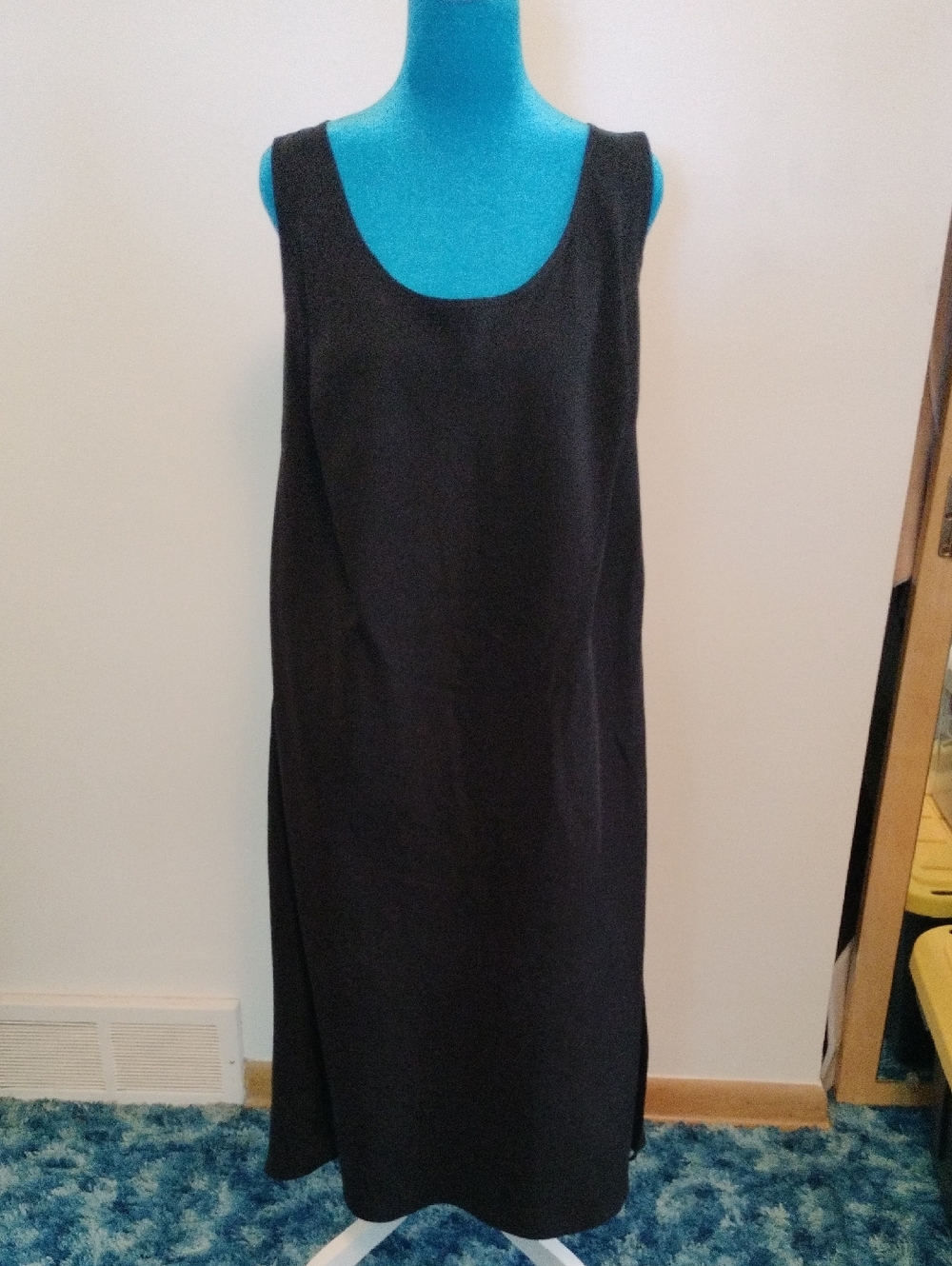Universal Thread Black Midi Scoop Neck Dress 45 Inches In Length.